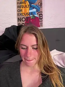 selenaluvv online show from February 25, 2026, 3:34 pm