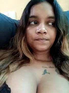 Snapshot of Indianqueen03 chatting on December 18, 2025, 1:37 pm Indianqueen03 online show from December 18, 2025, 1:37 pm