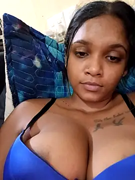 Snapshot of Indianqueen03 chatting on February 26, 2026, 6:19 pm Indianqueen03 online show from February 26, 2026, 6:19 pm