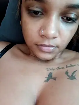 Snapshot of Indianqueen03 chatting on December 22, 2025, 1:11 pm Indianqueen03 online show from December 22, 2025, 1:11 pm