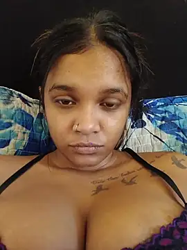 Snapshot of Indianqueen03 chatting on July 8, 2026, 10:27 am Indianqueen03 online show from July 8, 2026, 10:27 am