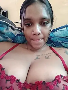 Snapshot of Indianqueen03 chatting on June 16, 2026, 10:15 am Indianqueen03 online show from June 16, 2026, 10:15 am