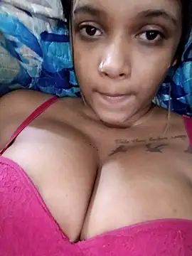 Snapshot of Indianqueen03 chatting on February 24, 2026, 5:03 pm Indianqueen03 online show from February 24, 2026, 5:03 pm