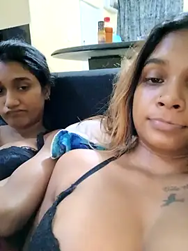 Indianqueen03 online show from October 26, 2025, 8:53 pm