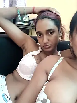 Snapshot of Indianqueen03 chatting on January 10, 2026, 11:27 am Indianqueen03 online show from January 10, 2026, 11:27 am