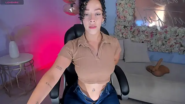 AlessaRomero online show from February 23, 2026, 7:58 pm