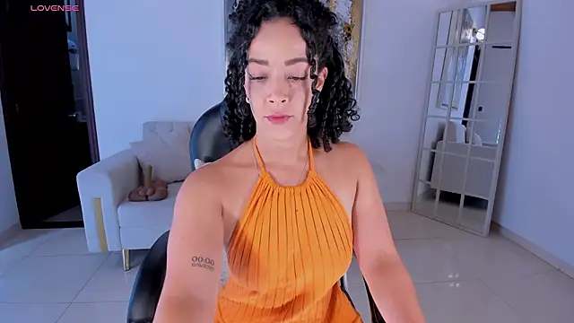 AlessaRomero online show from March 17, 2026, 7:50 pm