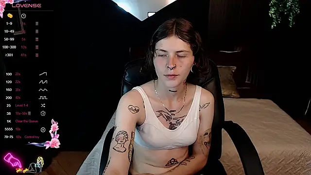 pretty cristal69 online show from April 9, 2026, 11:55 pm