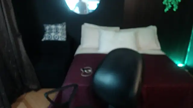 pretty cristal69 online show from January 17, 2026, 1:42 am