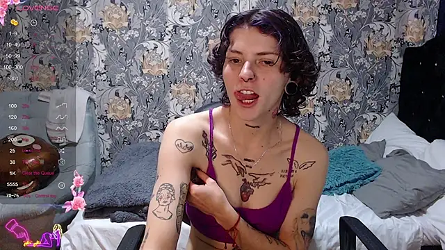 Snapshot of pretty_cristal69 chatting on June 7, 2026, 5:29 pm pretty cristal69 online show from June 7, 2026, 5:29 pm