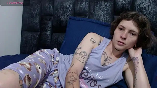 pretty cristal69 online show from January 10, 2026, 4:02 pm