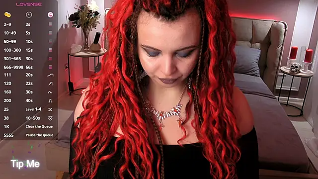 Miss Maya Mils online show from March 27, 2026, 1:03 am