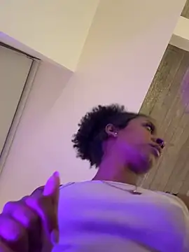 Your Paris online show from February 19, 2026, 3:25 am