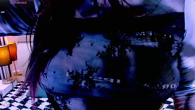 sarah cream online show from April 23, 2026, 3:02 am