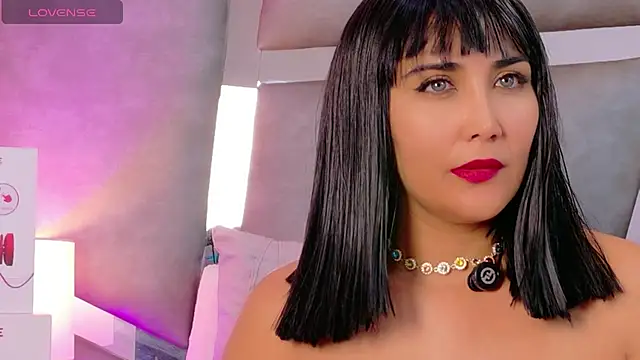 Snapshot of Evangeline_Taylorr chatting on December 4, 2025, 1:15 am Evangeline Taylorr online show from December 4, 2025, 1:15 am