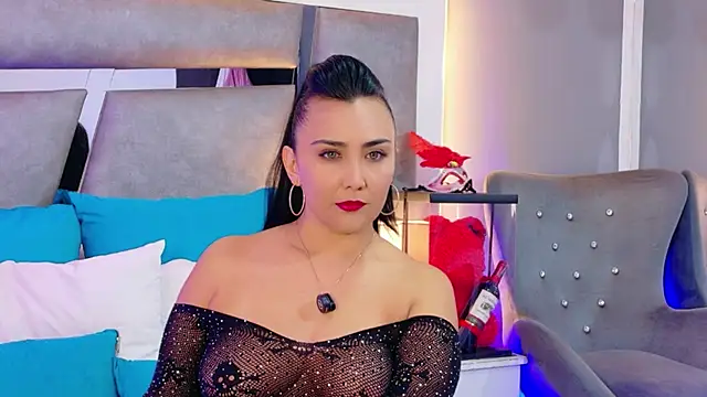 Snapshot of Evangeline_Taylorr chatting on October 28, 2025, 2:16 pm Evangeline Taylorr online show from October 28, 2025, 2:16 pm