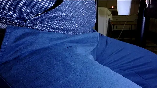 Snapshot of by-panic chatting on November 8, 2025, 8:23 pm by-panic online show from November 8, 2025, 8:23 pm