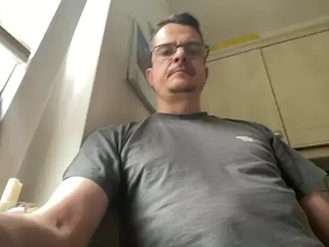 deskriptive online show from June 12, 2026, 4:16 pm