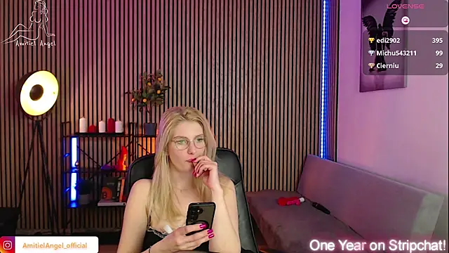 Amitiel Angel online show from March 12, 2025, 10:07 pm