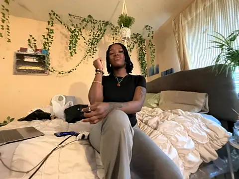 Snapshot of magicalc00ch chatting on October 23, 2025, 10:08 pm magicalc00ch online show from October 23, 2025, 10:08 pm