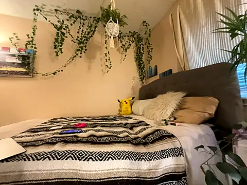 Snapshot of magicalc00ch chatting on November 23, 2025, 11:04 pm magicalc00ch online show from November 23, 2025, 11:04 pm