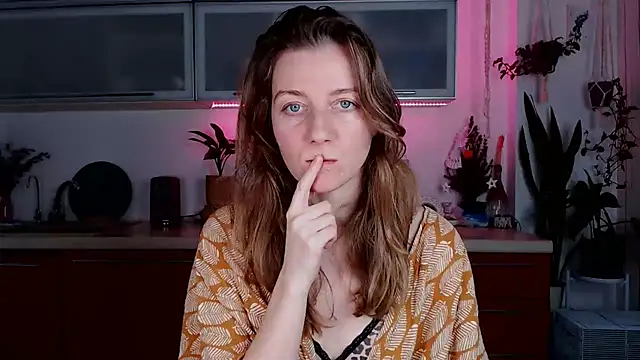 Elly Helly online show from January 2, 2025, 8:24 pm