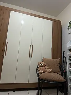 AdrienneLopes online show from June 26, 2026, 11:16 am