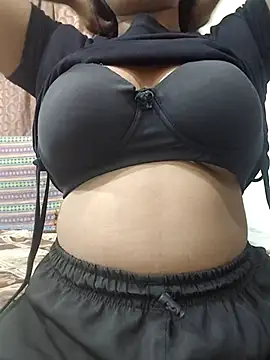 Snapshot of MohiniHott chatting on July 20, 2026, 6:10 am MohiniHott online show from July 20, 2026, 6:10 am