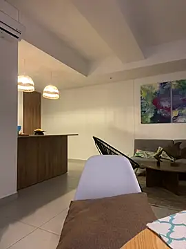 Leyna liu online show from March 4, 2025, 12:29 am