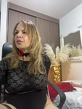 Leyna liu online show from February 3, 2025, 12:58 am