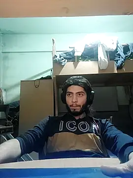 Snapshot of kleineid77 chatting on December 14, 2025, 4:34 pm kleineid77 online show from December 14, 2025, 4:34 pm