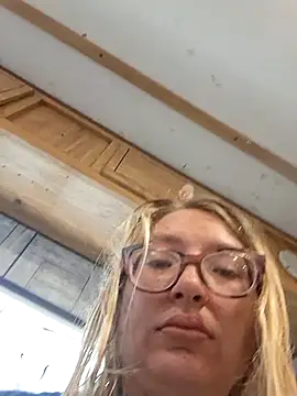 Snapshot of xWhoreAbleX_Pika chatting on August 5, 2026, 2:22 pm xWhoreAbleX Pika online show from August 5, 2026, 2:22 pm