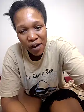 Snapshot of Curvy_sluty chatting on October 30, 2025, 8:45 am Curvy sluty online show from October 30, 2025, 8:45 am