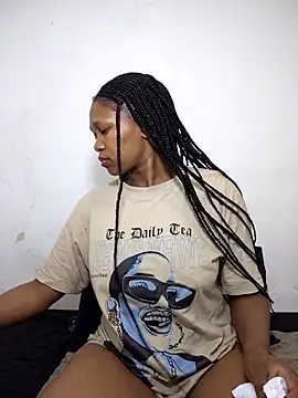 Snapshot of Curvy_sluty chatting on September 25, 2025, 2:23 pm Curvy sluty online show from September 25, 2025, 2:23 pm