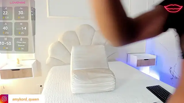 Snapshot of Amykord chatting on November 19, 2025, 11:54 am Amykord online show from November 19, 2025, 11:54 am