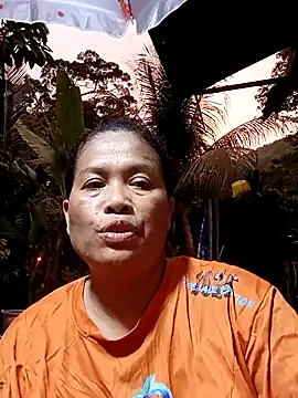 Snapshot of Fon_Bigboobs chatting on March 6, 2026, 11:49 am Fon Bigboobs online show from March 6, 2026, 11:49 am