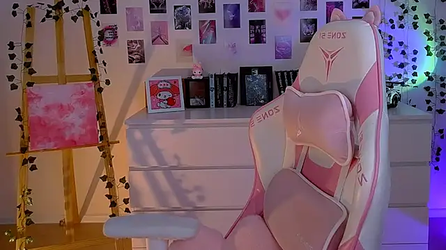 AliceCharmy online show from January 31, 2025, 11:13 am