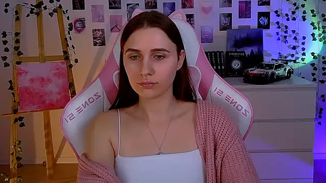 AliceCharmy online show from January 30, 2025, 1:20 pm