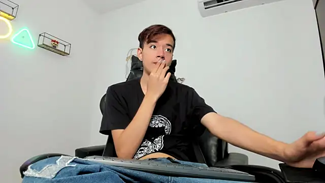 bunny maxi online show from November 3, 2025, 12:42 pm