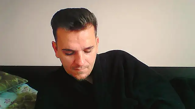 Snapshot of Huge_cock22cm chatting on November 19, 2025, 8:47 am Huge cock22cm online show from November 19, 2025, 8:47 am