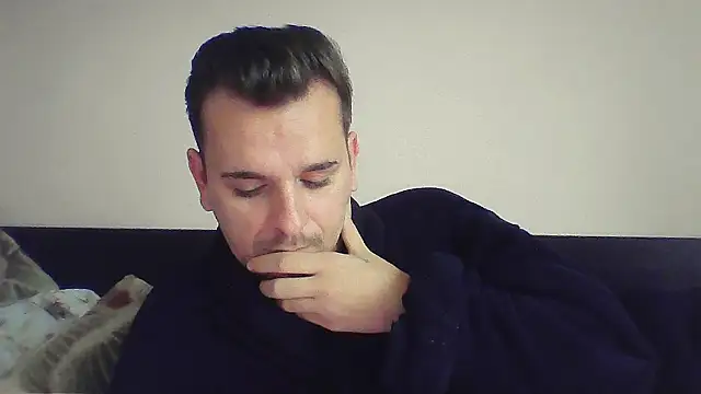 Snapshot of Huge_cock22cm chatting on November 30, 2025, 9:32 am Huge cock22cm online show from November 30, 2025, 9:32 am