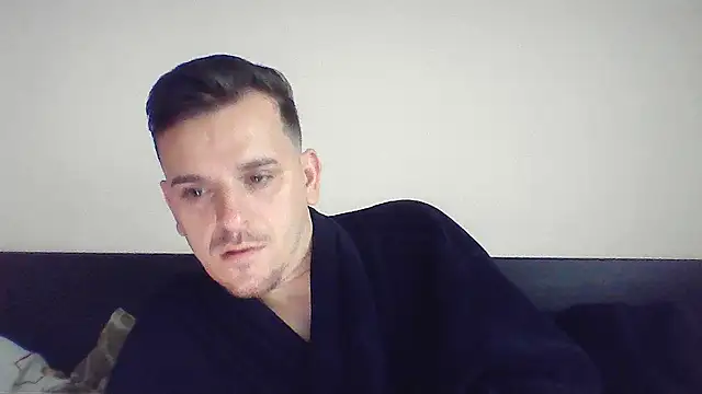 Snapshot of Huge_cock22cm chatting on October 18, 2025, 12:29 pm Huge cock22cm online show from October 18, 2025, 12:29 pm