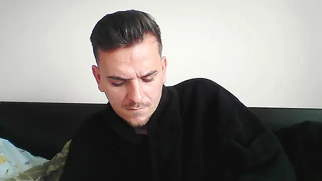 Snapshot of Huge_cock22cm chatting on October 19, 2025, 10:07 am Huge cock22cm online show from October 19, 2025, 10:07 am