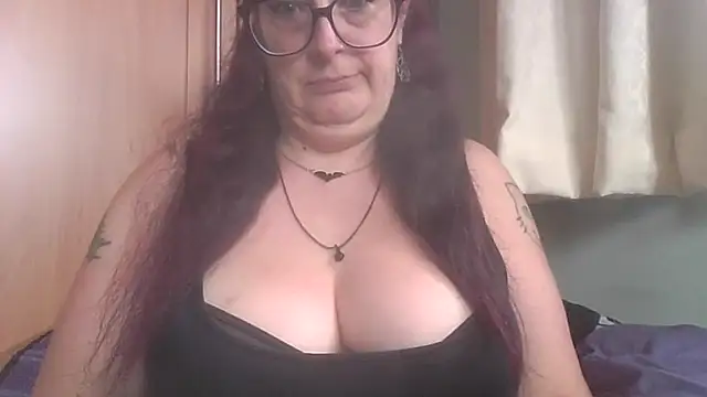 Snapshot of MissKisu chatting on May 12, 2026, 9:37 am MissKisu online show from May 12, 2026, 9:37 am