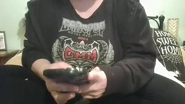 MissKisu online show from November 30, 2025, 4:30 pm