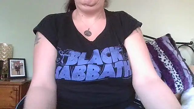 MissKisu online show from October 27, 2025, 12:28 pm