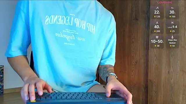 Snapshot of Josep_Davies chatting on October 23, 2025, 8:18 pm Josep Davies online show from October 23, 2025, 8:18 pm