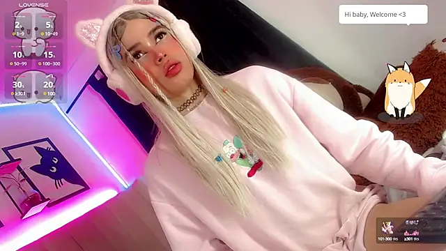 Snapshot of ladytslatina chatting on March 4, 2025, 1:17 pm ladytslatina online show from March 4, 2025, 1:17 pm