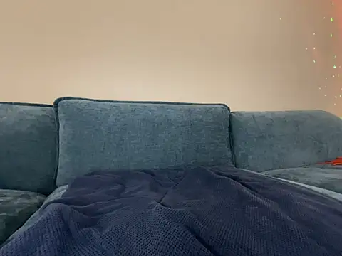 mouser21212 online show from November 29, 2025, 9:26 pm