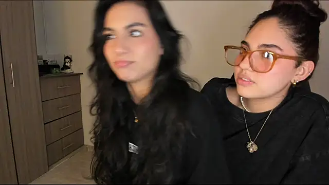 Snapshot of Dahian-peach chatting on November 11, 2025, 5:35 am Dahian-peach online show from November 11, 2025, 5:35 am